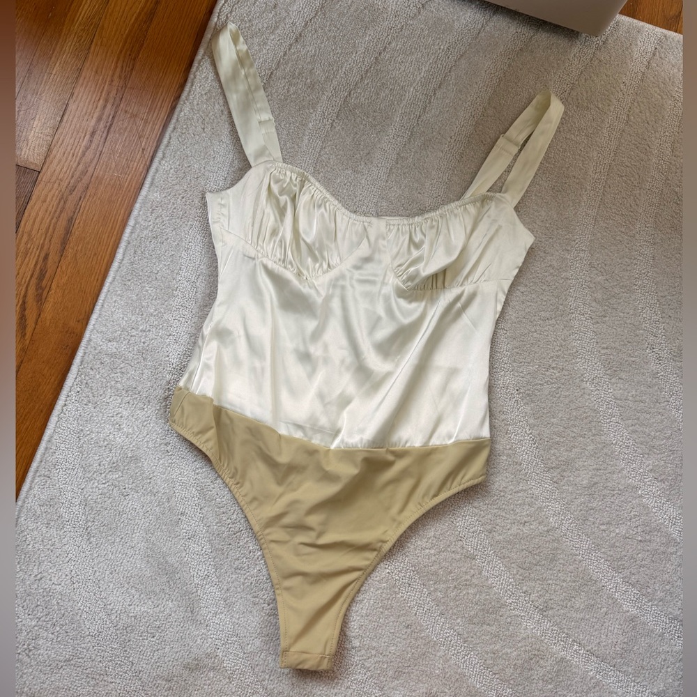 Weworewhat NWT ruched tank bodysuit